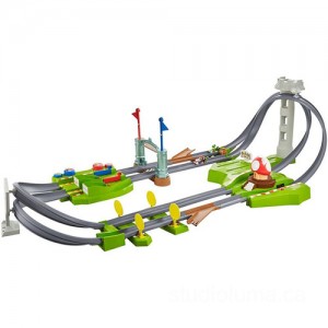 Hot Wheels® Mario Kart™ Circuit Track Set Limited Sale